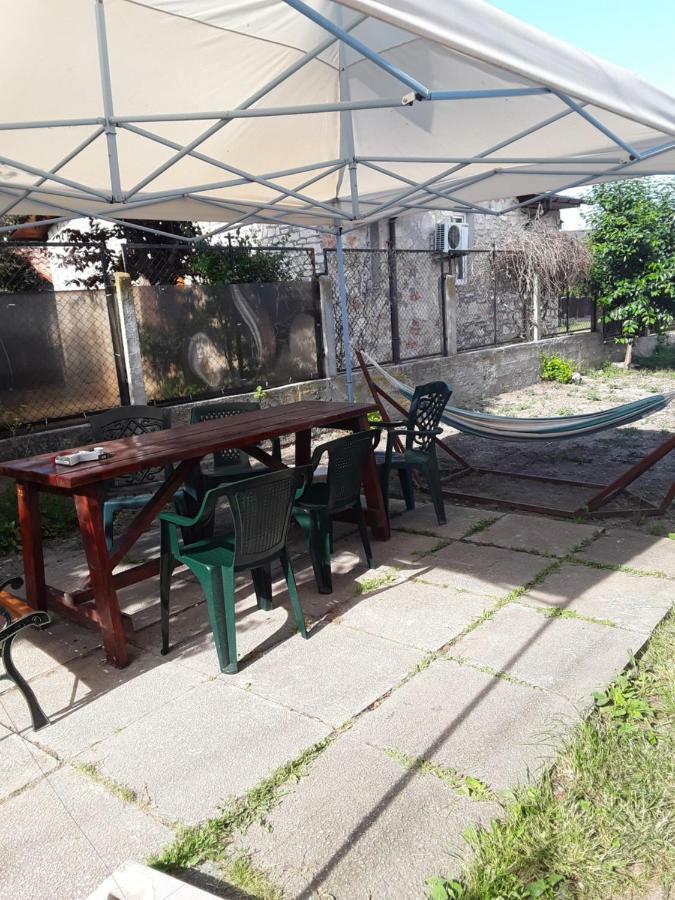 Old House Apartment Vama Veche Bagian luar foto
